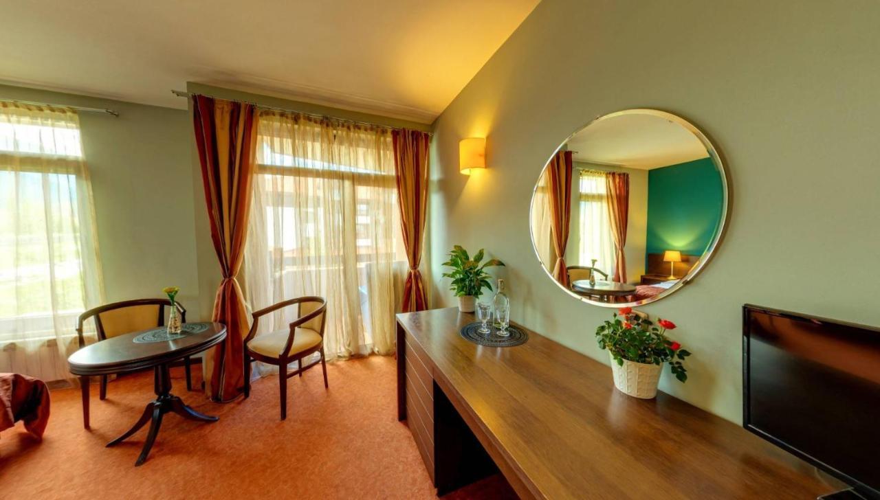 Hotel Famil - Adults Only Bansko Exterior photo